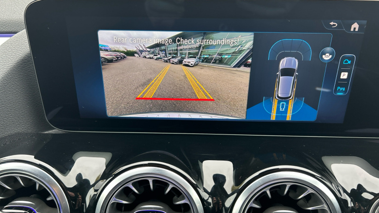 Mercedes-Benz GLA 200d AMG Line Executive 5dr Auto Diesel Hatchback